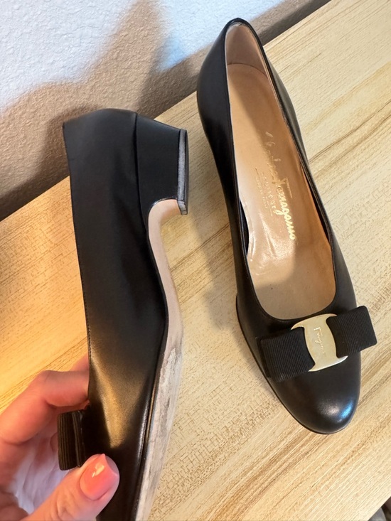 Salvatore Ferragamo Shoes - Salvatore Ferragamo Black Leather Vara Bow Pumps with Gold Accent